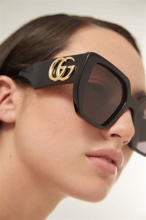 try on gucci sunglasses online.